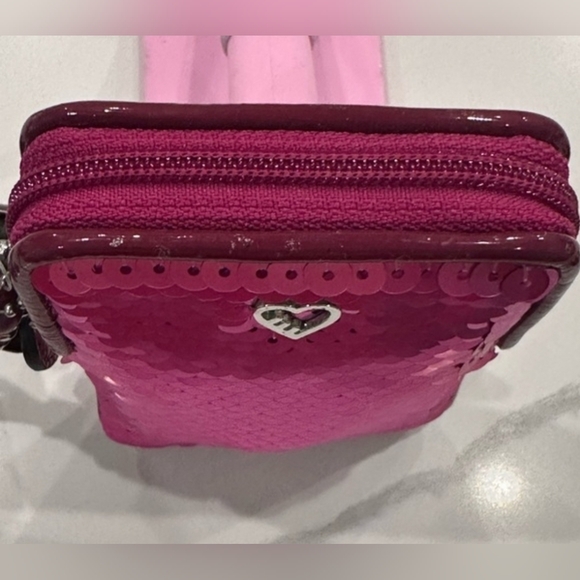 Coach Poppy Sequin Sweetheart Wristlet Hot Pink NWT - Picture 4 of 9